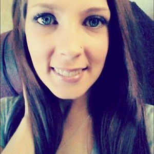 Meet your Posher, Brittney